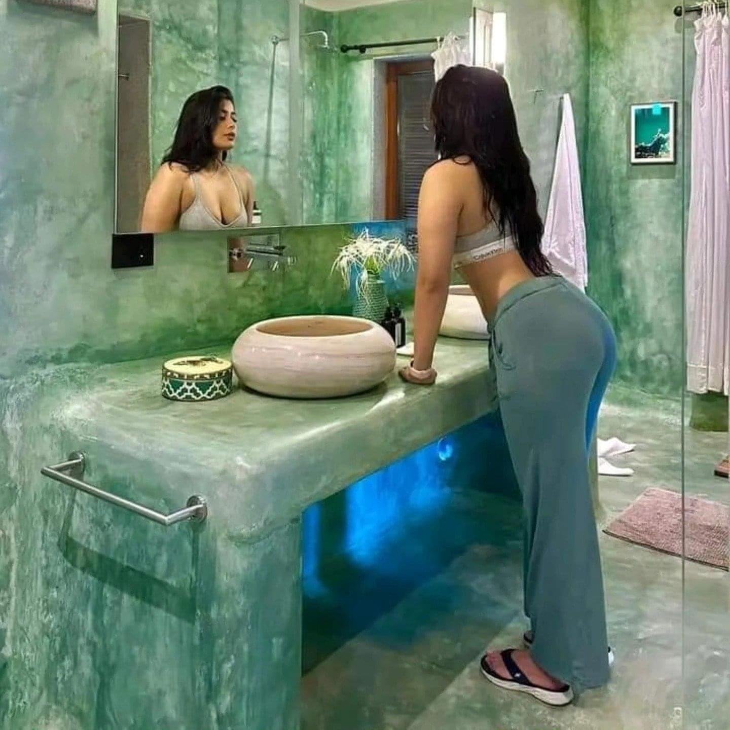 Relax, Rejuvenate & Refresh at Massage Spa in Karachi 03409392223