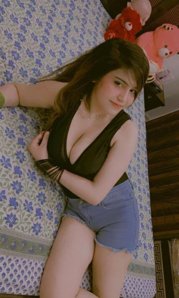 Ellite Class Staff Available For Night Pill party girls available Drinking , Dancing Staff Staff Available